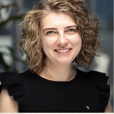 headshot of Marianna; photo credit: Thomas Barlow